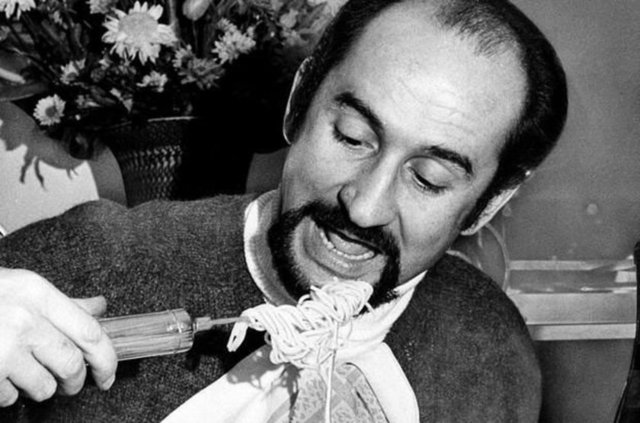 Spagetti Döndürücü  - 1968 yılında üretilen bu spagetti döndürücü, Fransız mucit Alain Dham tarafından tasarlanmış.
