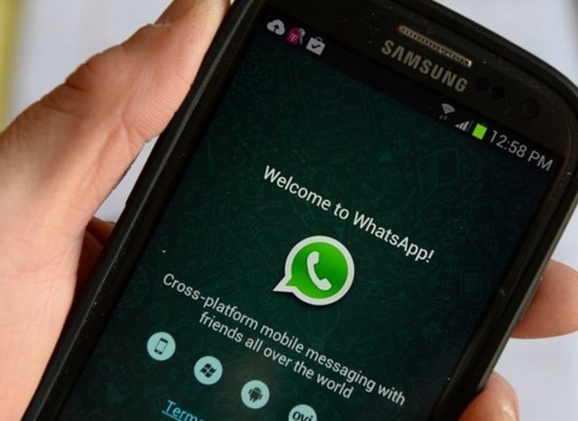 Birden Fazla WhatsApp Messenger kullanın Eğer çift sim karta sahip bir cihaz kullanıyorsanız ve iki hattınız için de WhatsApp Messenger'ı kullanmak istiyorsanız, Google Play üzerinde yer almakta olan SwitchMe uygulamasını kullanabilirsiniz.