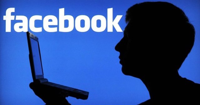 Facebook geçmişinize bakın www.facebook.com/us adresine giren kullanıcılar Facebook'ta geçirdikleri süre boyunca yaptıklarının bir listesini görebiliyor.