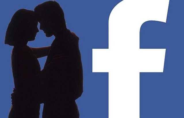 Yeni özelliğini bugün test etmeye başlayan Sosyal medya devi Facebook, aşk acısı çeken eski sevgilileri sevindirecek.