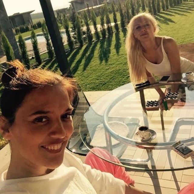 DEMET AKALIN Size göre Hadımköy bize göre Miami