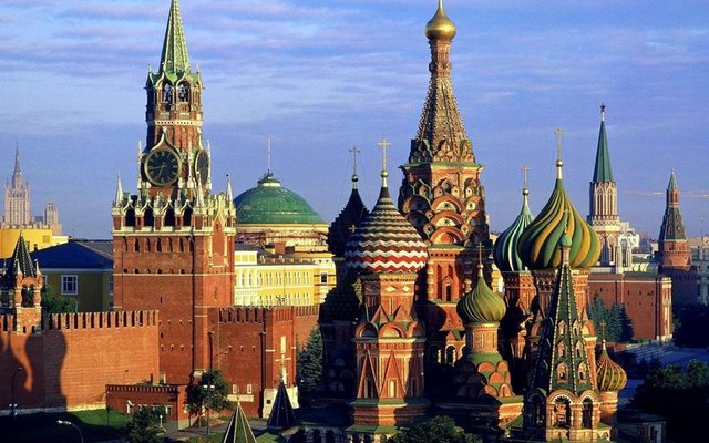 Milli gelir (Milyon dolar)	1.860.598 - Kişibaşına düşen milli gelir ($)	12.717 - Enflasyon (%)	7,82 - İşsizlik (%)	5,2 - Nüfus	146.3 milyon - Cari açık/GSYH	3,19