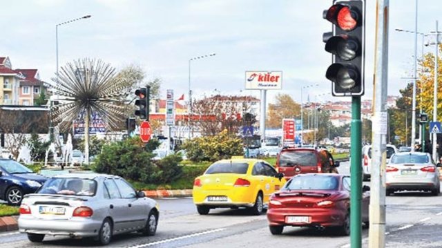 TRAFİK CEZALARI Kırmızı ışıkta geçme 2015:  1892016:  199.5  -