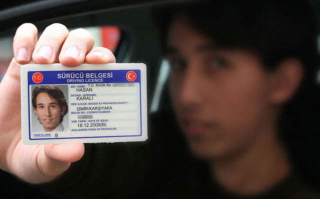 B sınıfı sürücü belgesi 2015: 381.7 2016: 403.0  -