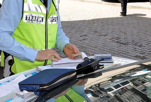 Hız sınırlarını % 30'a kadar aşan sürücüler  2015: 189 2016: 199.5  -