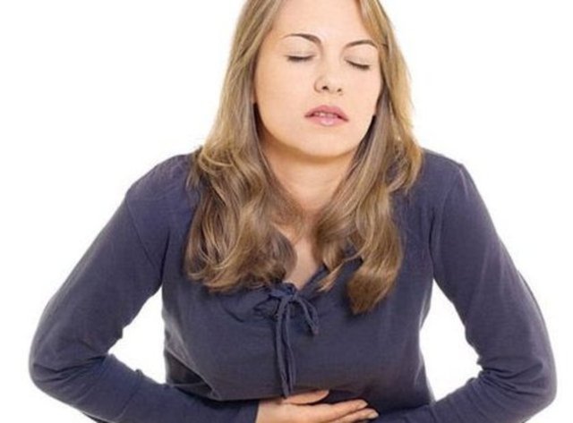 Özellikle düzensiz beslenen kişilerin seyahatlerde kabızlık şikayetlerinin daha fazla arttığını kaydeden Selçuk,