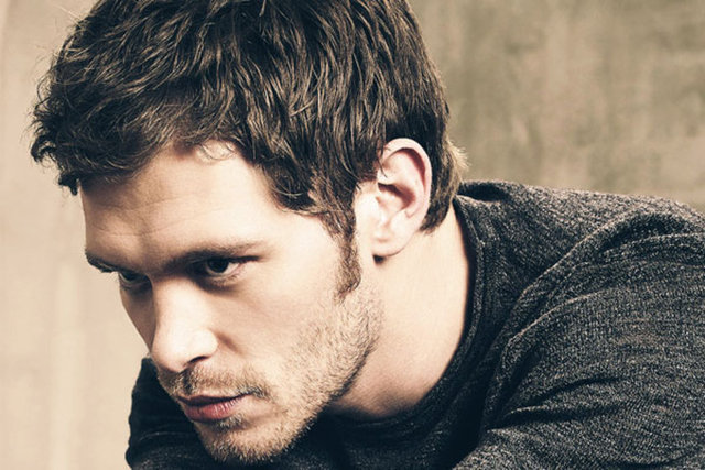 Boğa Erkeği  - Cana yakınlıkları ve sevecenlikleriyle tanınır. Son derece güvenilir tiplerdir. Yalnız boğazına çok düşkündür. - Bu nedenle, bir Boğa erkeğinin kalbine giden yol kesinlikle midesinden geçer diyebiliriz. Güzel yemeklere asla hayır diyemez. -  -