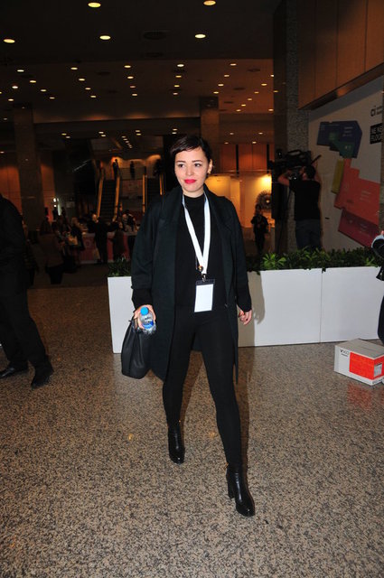 LARA KAMHİ