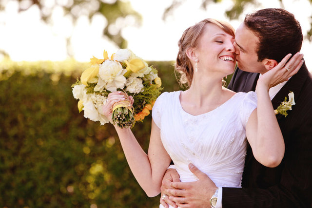 Genel olarak kadınlar geçimi ön planda tutarken, erkekler de doğurganlığı öncelik haline getriyor.