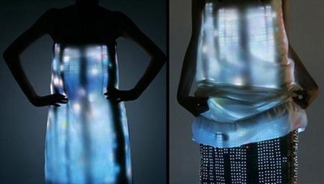 Ledli elbise  Teknoloji severler bu elbiseye şaşıracak.