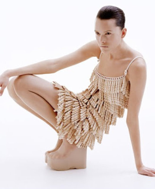 Mandal Elbise - Sizi bilmem ama mankende oldukça güzel duran ilginç bir elbise.