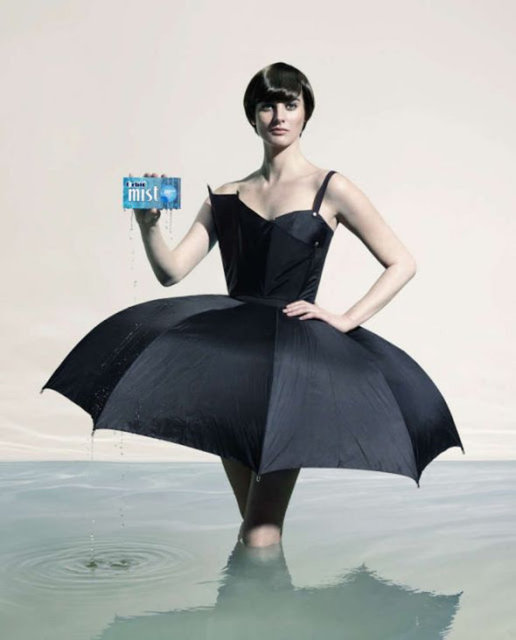 Şemsiye elbise - Sanırım şemsiye de elbise de özel tasarım...