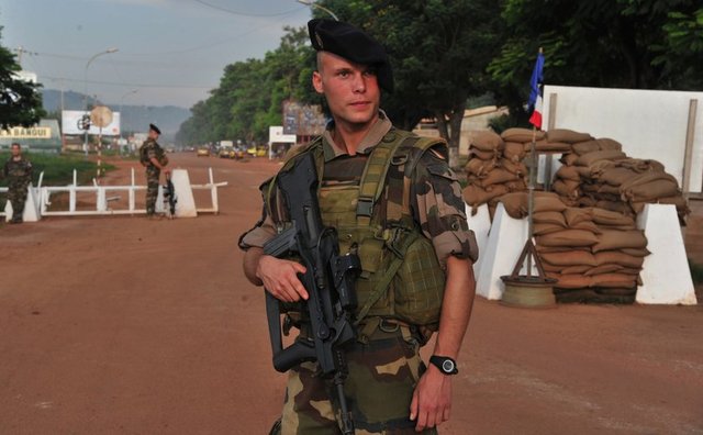 ASKERLİK YAŞINA ULAŞAN KİŞİ SAYISI FRANSA: 773.889 