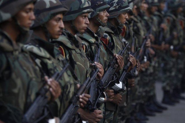   YEDEK ASKER SAYISI MISIR: 800.000