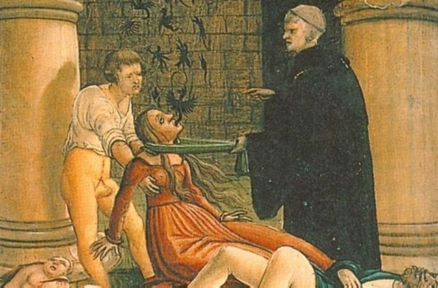 Dördüncü soruda bu kez, Selanik köylerinden birindeyaşanan hadise üzerinde durulmaktadır. Bir gayrimüslim ölüp defnedilmiş, fakatçok geçmeden bu kişi gece yarılarında köydeki diğer gayrimüslim vatandaşlarınkapılarında görülmeye başlamıştır. 