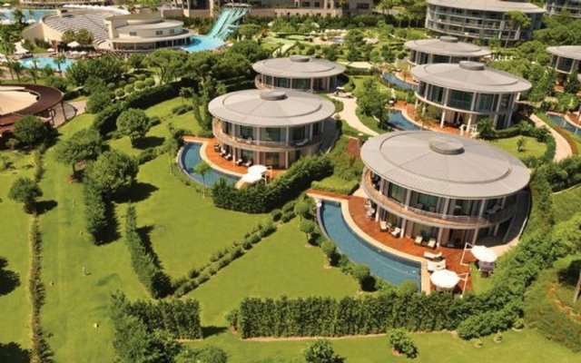 Obama, 1000 kişilik ABD heyetinin de konakladığı Belek'teki Calista Luxury Hotel'in 240 metrekarelik kral dairesini seçti.