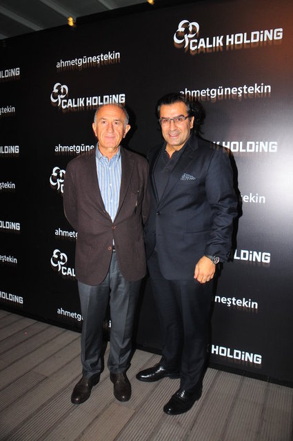 ZAFER YILDIRIM, AHMET GÜNEŞTEKİN (AHMET GÜNEŞTEKİN'İN SERGİSİNDEN)