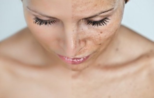 1 tutam menekşeyi sıcak suda demleyip süzün.