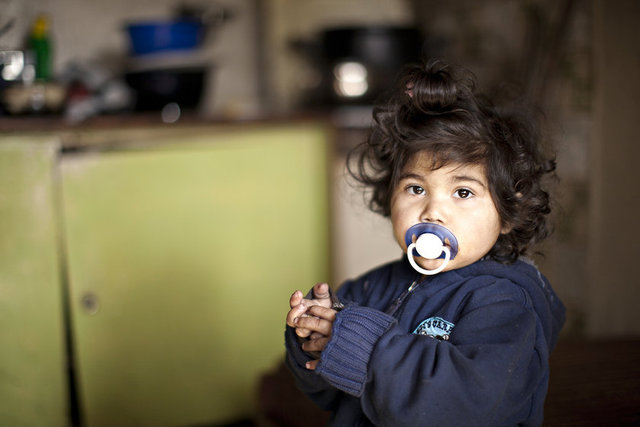 Rakam bazında sayı 1.9 milyar kişiden 902 milyona geriledi.