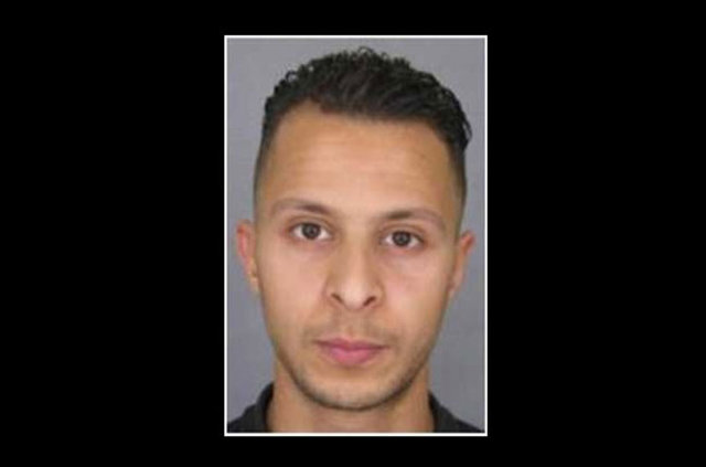 SALAH ABDESLAM (FIRARI) 26 yaşındaki Abdeslam, Brüksel doğumlu.  Bataclan'a saldırganları götüren kişi. Otomobil, Bataclan yakınlarında  bulundu. Salah ve 3 kişinin daha bulunduğu bir aracın saldırı sonrasında  Belçika sınırında durdurulduğu ve bırakıldığı belirtildi.