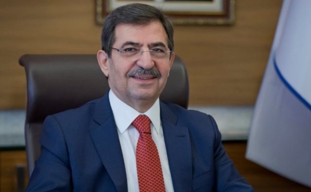 Çevre ve Şehircilik Bakanıİdris Güllüce - 2013 yılında Çevre ve Şehircilik Bakanı olan İdris Güllüce, halen bu göreve devam etmektedir. İdris Güllüce 61. ve 62. hükümetlerde Çevre ve Şehircilik Bakanı olarak görev yaptı. 