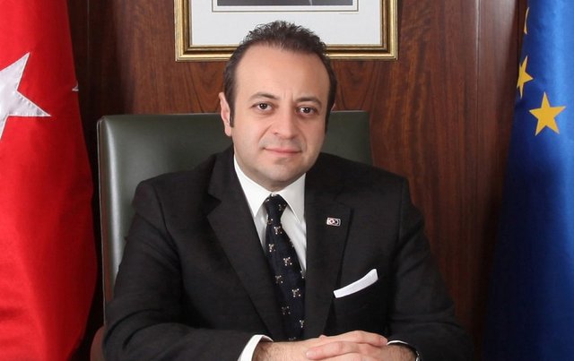 Devlet BakanıEgemen Bağış - 23. Dönemde Bingöl Milletvekili seçildi. 23. Dönemde Türkiye-AB Karma Parlamento Komisyonu Üyesi ve Parlamentolararası Birlik (PAB) Türk Grubu Başkanı oldu. 60. Hükümette Devlet Bakanı, 61. Hükümette Kalkınma Bakanı olarak görevlendirildi.