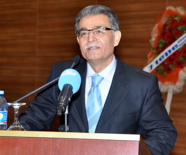 Tarım ve Köyişleri BakanıSami Güçlü - 58 ve 59. Hükümetlerde Tarım ve Köyişleri Bakanlığı görevinde bulundu.