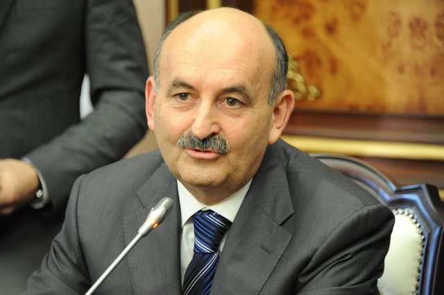 Sağlık BakanıMehmet Müezzinoğlu - 23 Dönem İstanbul Milletvekili, 24.Dönem Edirne Milletvekili seçildi. Ardından 61. hükümette Sağlık Bakanı olarak görev yaptı. 