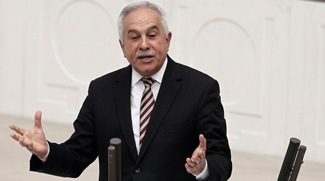 Çalışma ve Sosyal Güvenlik Bakanı - Murat Başesgioğlu - 58. hükümette Çalışma ve Sosyal Güvenlik Bakanlığı yapmıştır. 