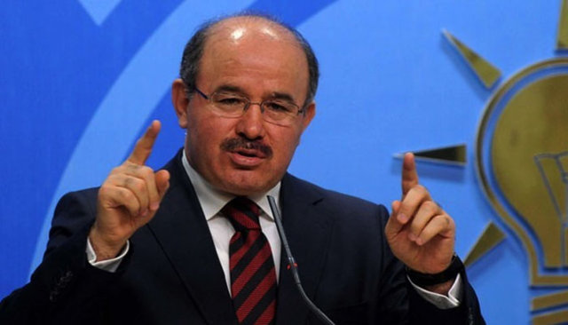 Milli Eğitim BakanıHüseyin Çelik - 59. Cumhuriyet Hükümeti'nde Kültür Bakanlığı yaptı.