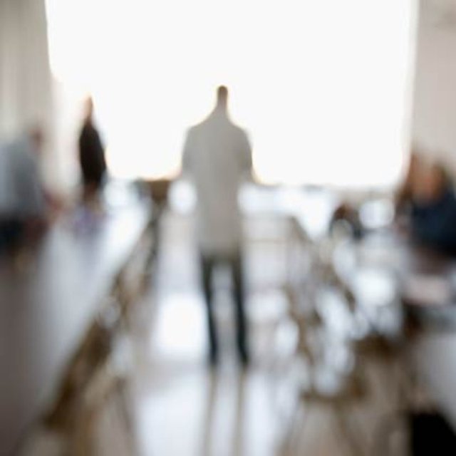 Baş dönmesi veya çift görme: Migrenin bir tipinde baş dönmesi veya çift görme meydana gelebilir. Hatta insanlar bazen görme kaybı bile yaşayabilirler.