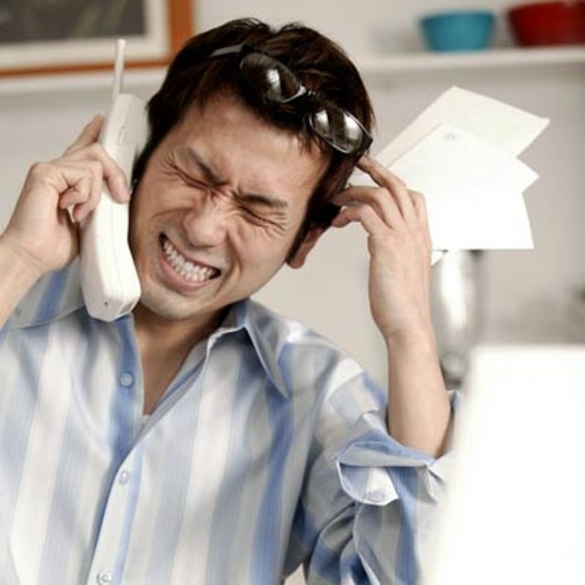 Depresyon, heyecan veya sinirlilik: Ruh hali değişiklikleri de migren  habercisi olabilir. Bazı hastalar depresiz bazıları ise  hiçbir neden yokken üzgün hissedebilirler. Bunların yanı sıra bazı kişiler ise kendilerini aşırı mutlu tanımlarlar.