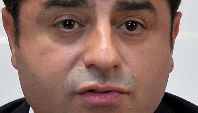 HDP Eş Başkanı Selahattin Demirtaş
