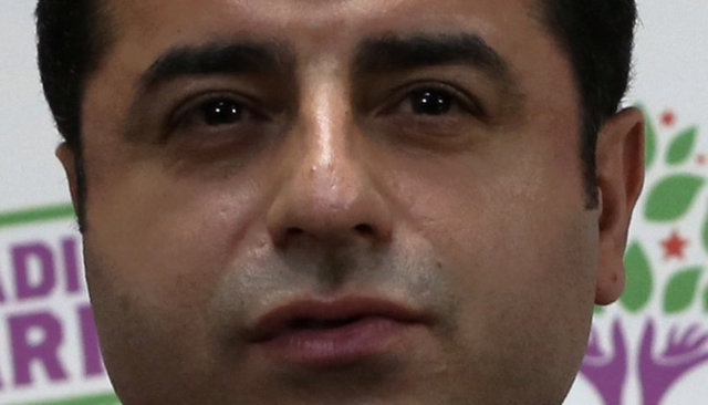 HDP Eş Başkanı Selahattin Demirtaş
