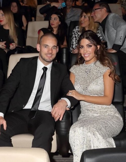 YOLANTHE CABAU - WESLEY SNEIJDER