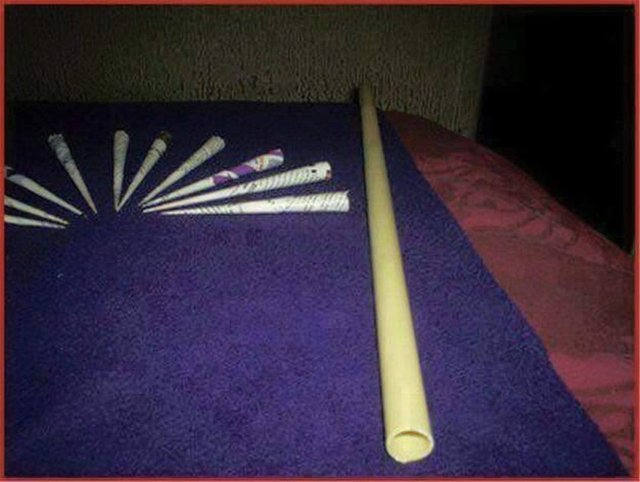 Birkaç gazete kağıdı ve bir boruyla eğlencenin dibine vurulurdu. 