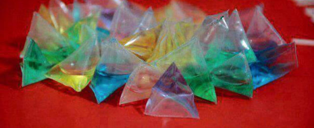 Bu kolonyaların rengini nereden aldığını çözen kimya mühendisi oldu. Kokusunu hatırlayan var mı? 