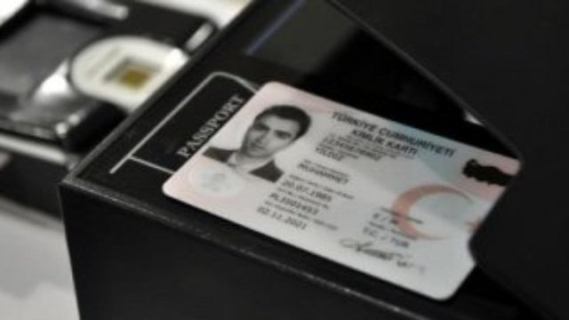 YENİ KİMLİK KARTI: Nüfus cüzdanı ibaresi kalkacak.