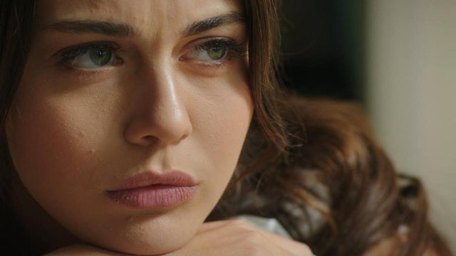 Acı Aşk yakında Show TV'de başlıyor