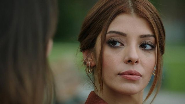 Acı Aşk yakında Show TV'de başlıyor