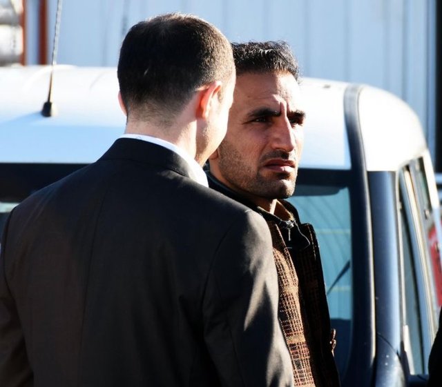 Bölgede Sahil Güvenlik Komutanlığına ait uçak, helikopter ve botlarla  arama kurtarma çalışması başlatılmış.