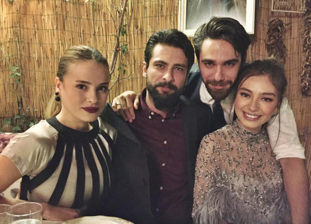 Aralarında aşk dedikoduları çıkan Onur Tuna, dün akşam sosyal medya hesabından Seda Güven ile ilk kez fotoğrafını paylaştı. Ünlü oyuncunun paylaşımı dedikoduları daha da alevlendirdi.