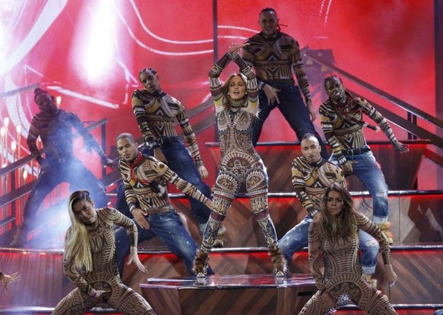 JENNIFER LOPEZ