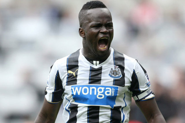Denizli'nin önüne konulan Ernst benzeri ön liberonun adının ise Newcastle United'ta forma giyen Cheik Tiote olduğu bildirildi. Denizli'nin Fildişili oyuncuyu kabul etmesi durumunda devre arasında kiralanacağı bildirildi.