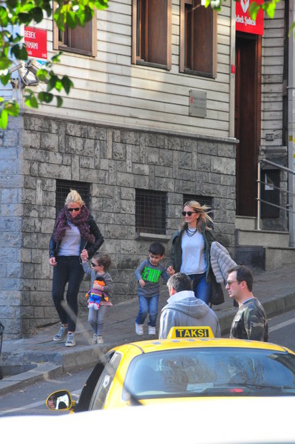 AYLİN, LEYLA SARUHAN