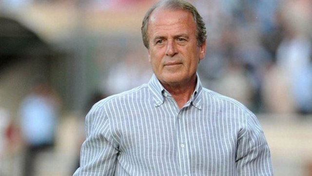 "Kweuke kim? Rizespor'a kazandıracağı 2-3 puan için böyle bir futbolcuya katlanılır mı? Yazıklar olsun! Ben böyle bir futbolcu ile aynı havayı aynı atmosferi solumak dahi istemem." Kweuke - Hikmet Karaman krizi üzerine