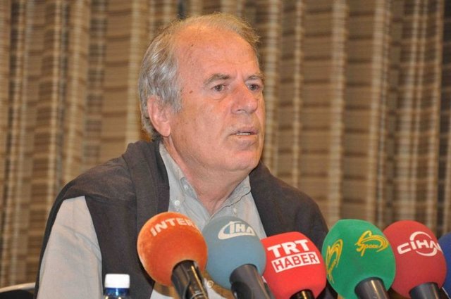 "Gol kaçırmak önemli değil, önemli olan pozisyona girmektir. Üretim devam ederse golü bulursun."