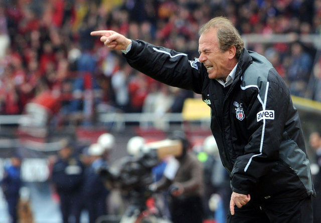 "Hayatımda tribünlere kaç kadın var diye bakmadım." İran tribünlerinde kadın olmamasının sorulması üzerine.