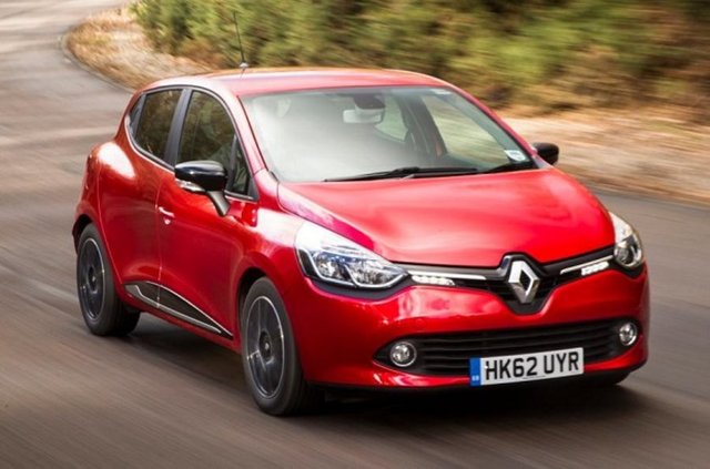 8 Renault Clio 1.5 DCI (2012) 75HPYakıt tipi: DizelOrtalama yakıt Tüketimi(100km): 4 litre