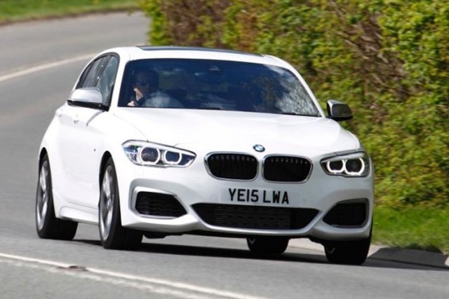 55 BMW 1 116DYakıt tipi: DizelOrtalama yakıt Tüketimi(100km): 4.7 litre